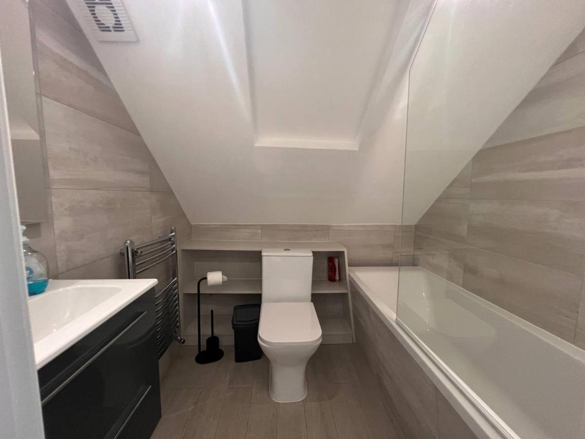 Star London Finchley Road 3-Bed Haven Apartment Ngoại thất bức ảnh